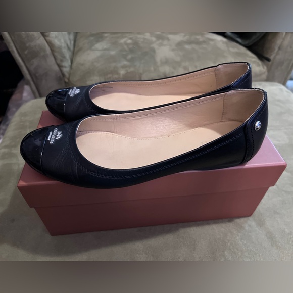 Authentic Coach shoes - Picture 3 of 8